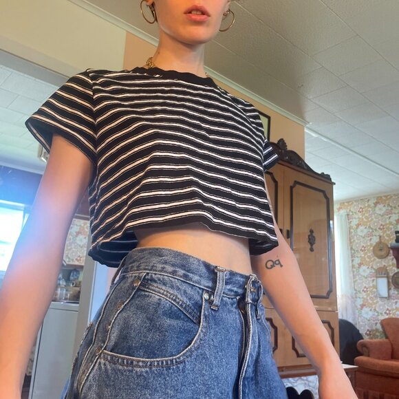 BDG black and white striped cropped grunge t shirt! - Picture 2 of 14